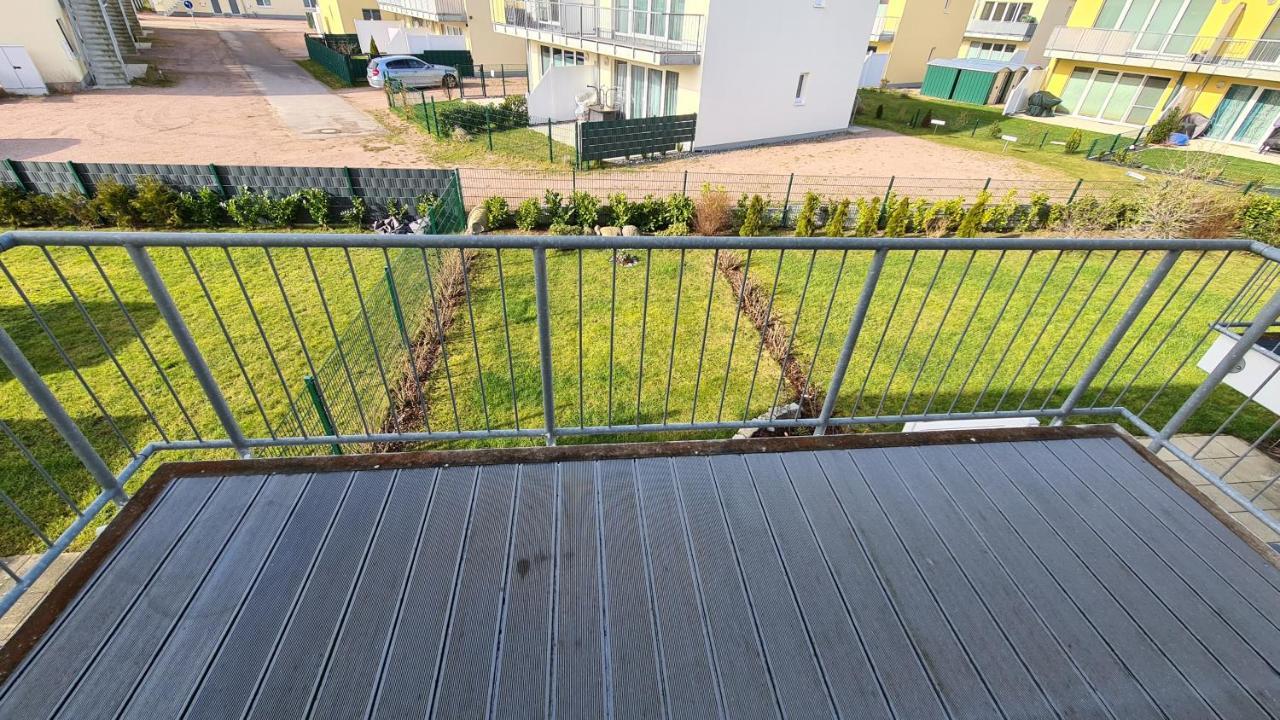 Bernstein Apartment Gelbensande Bagian luar foto